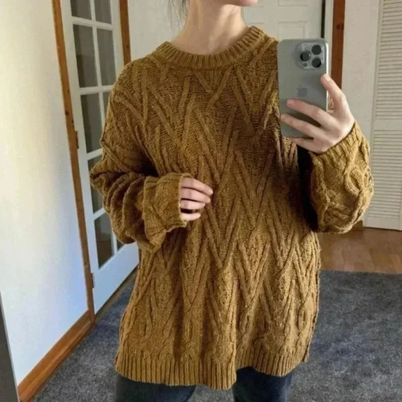 NWT Free People Isla Cable Stitch Tunic Sweater in Spice Cake Brown Size Small - Picture 2 of 5